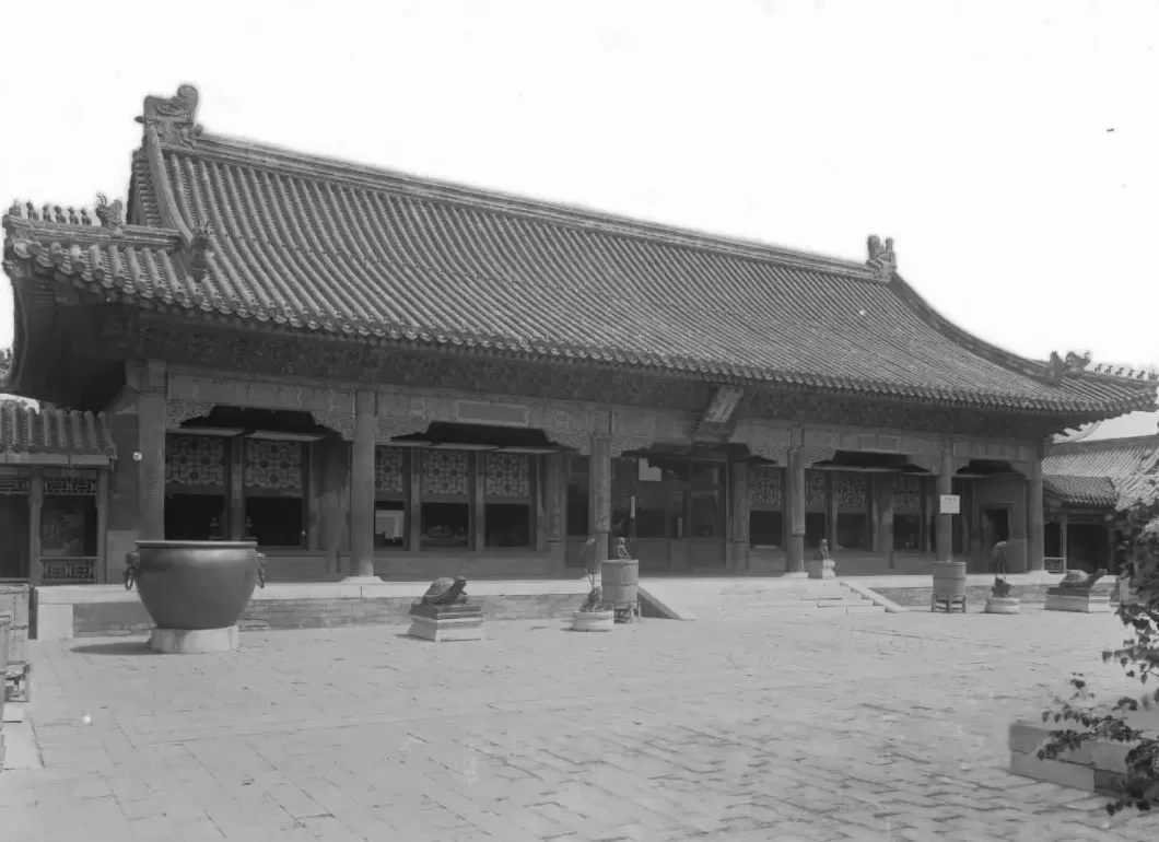 泊妃精美护肤套盒 旧宫新语丨贾薇:情笃难寄——紫禁城西六宫女性空间的私密祭奠,信仰及其陈设