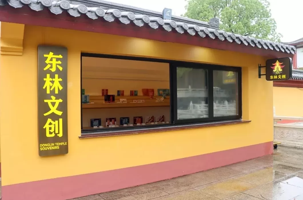 法国格拉斯香水 此兰是“百年第一香”,通透晶莹,自然下山,是新手入坑的必备