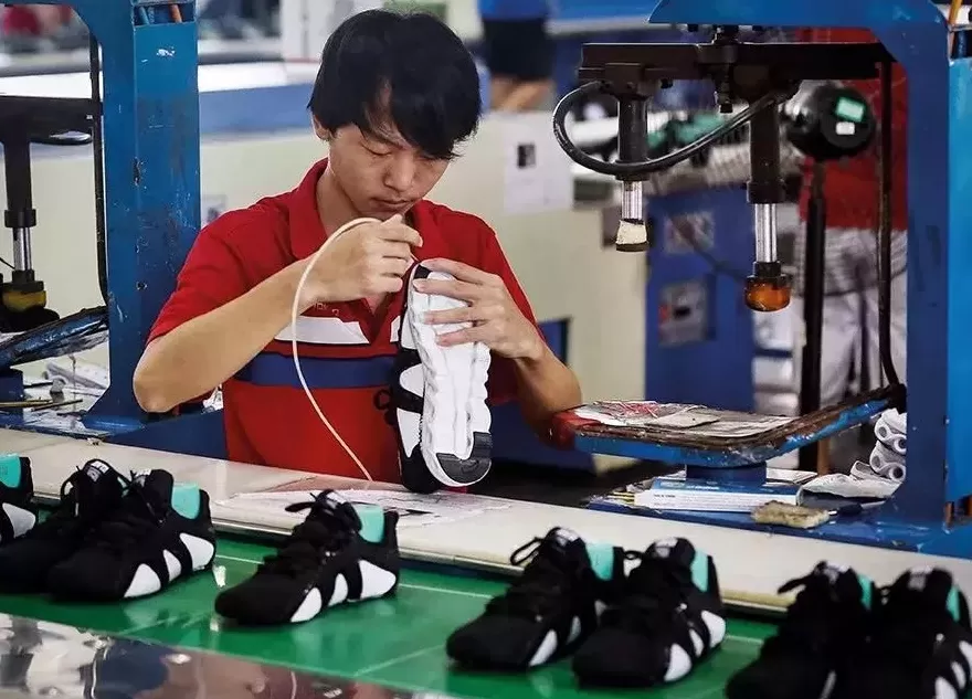 北京361度加盟 中国运动品牌十年沉浮，只有三家能与耐克，阿迪同场竞技