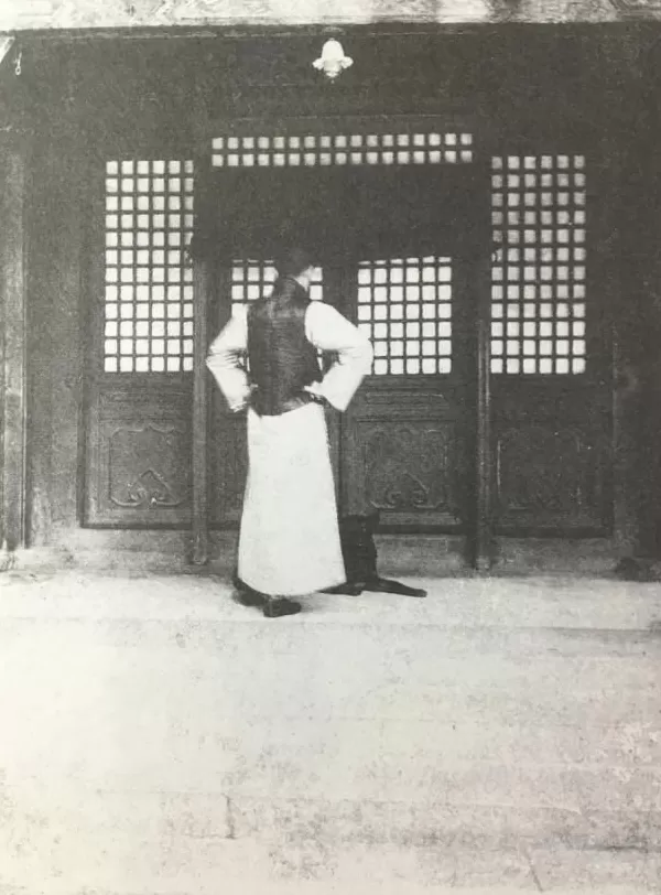 赏目男装有网店吗 花8万多买两条裤子,吊牌价才一半?
