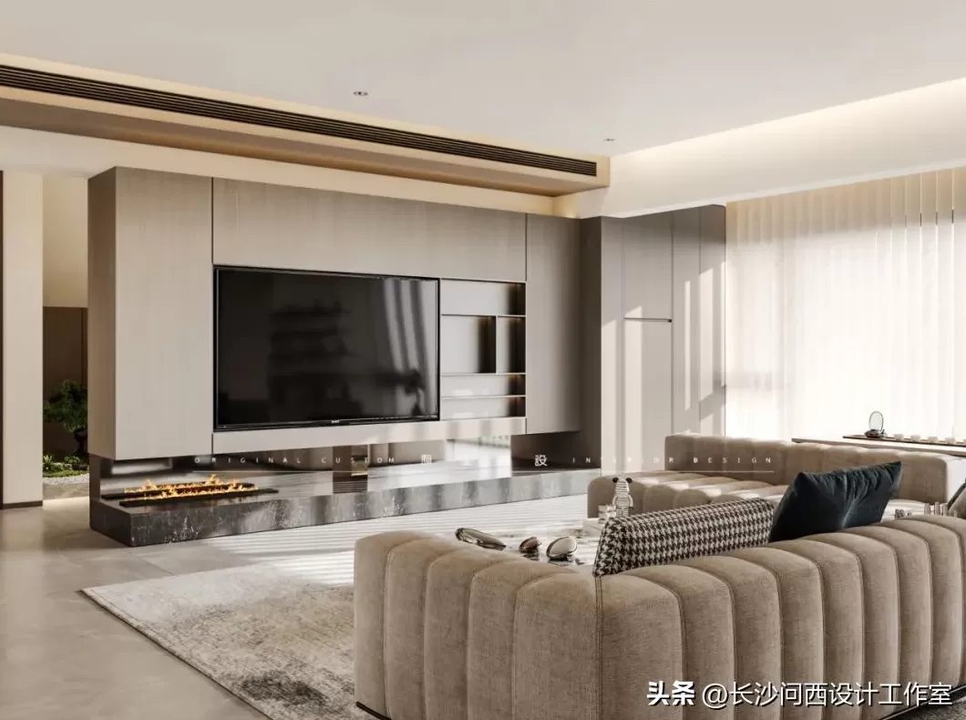 长沙定制电视背景墙在哪里 优衣库华中地区最大店铺落户长沙,快时尚品牌们集中“开大店”