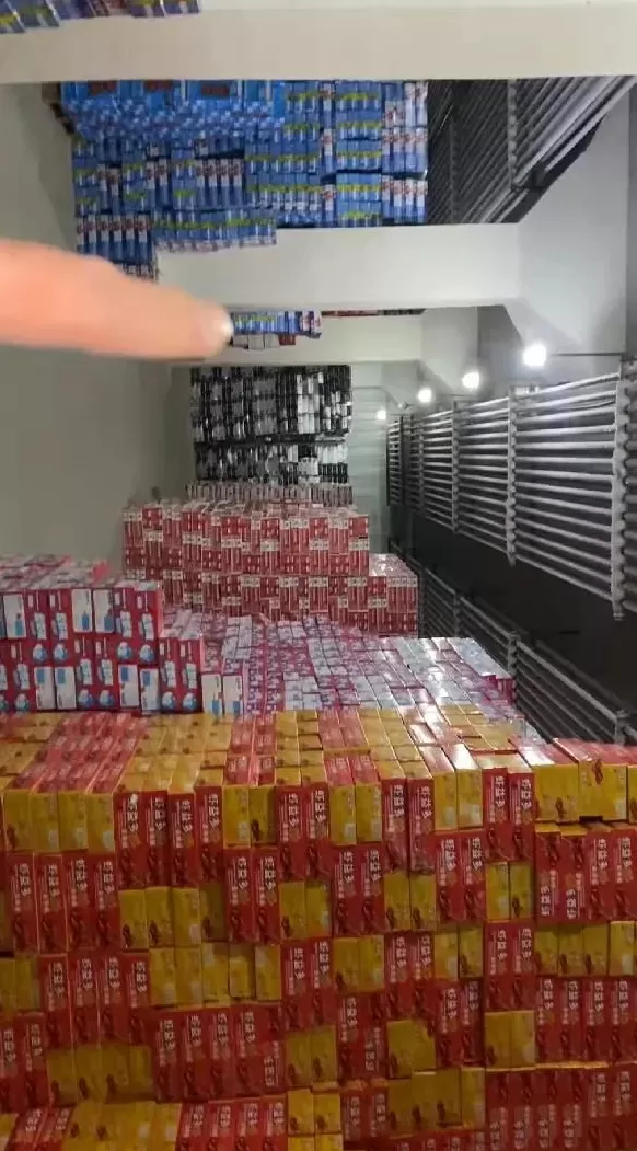 天津海底捞调料代理 频频被“割喉”的经销商,还能撑多久?