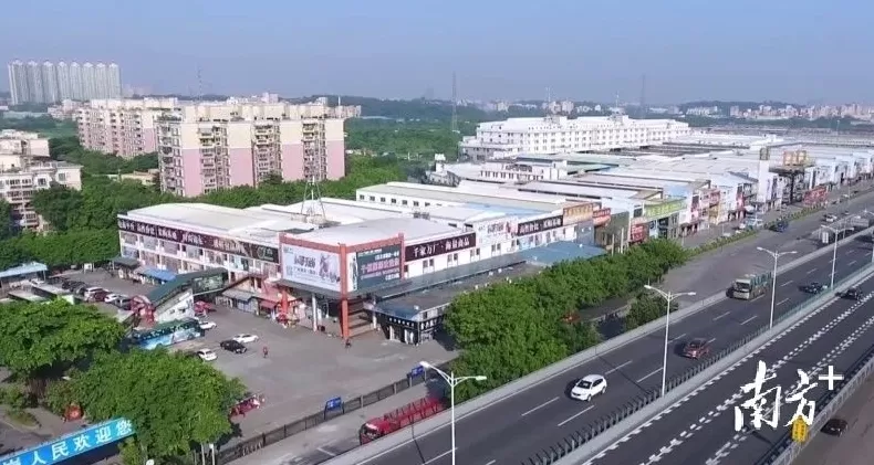 男装尾单店 打脸唱衰者!江阴“男装一哥”创新高