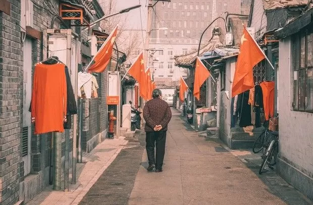 米多面多前景怎么样 93年,三叔联合爷爷逼父亲下岗,如今父亲月入30000他们流浪街头
