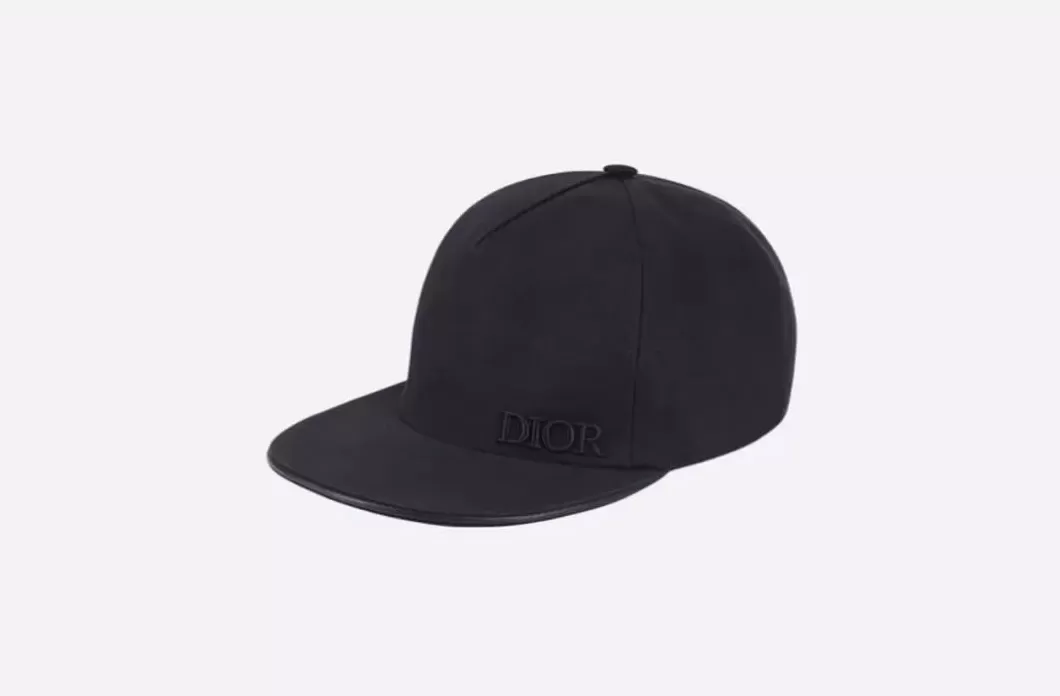 迪奥官网店男装 简约不显简单的 Dior 男装,在不断地精进与进化