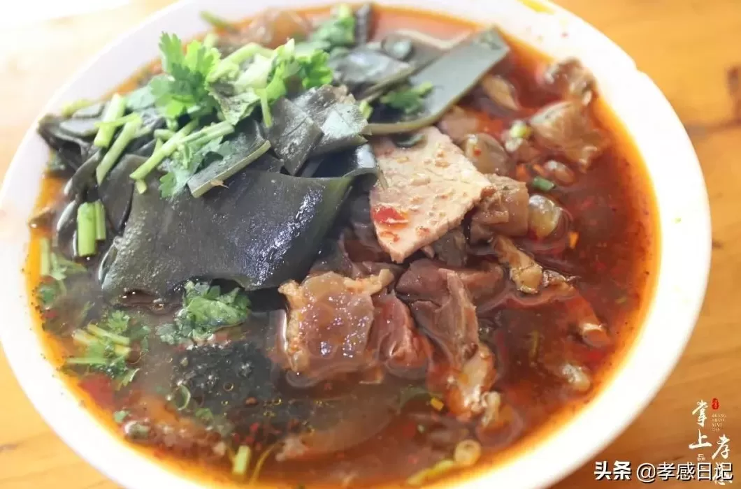 疯狂抄手的营业时间 鼓楼大辣碗小店,火了12年