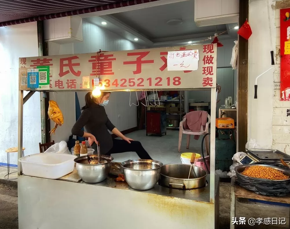 疯狂抄手的营业时间 鼓楼大辣碗小店,火了12年