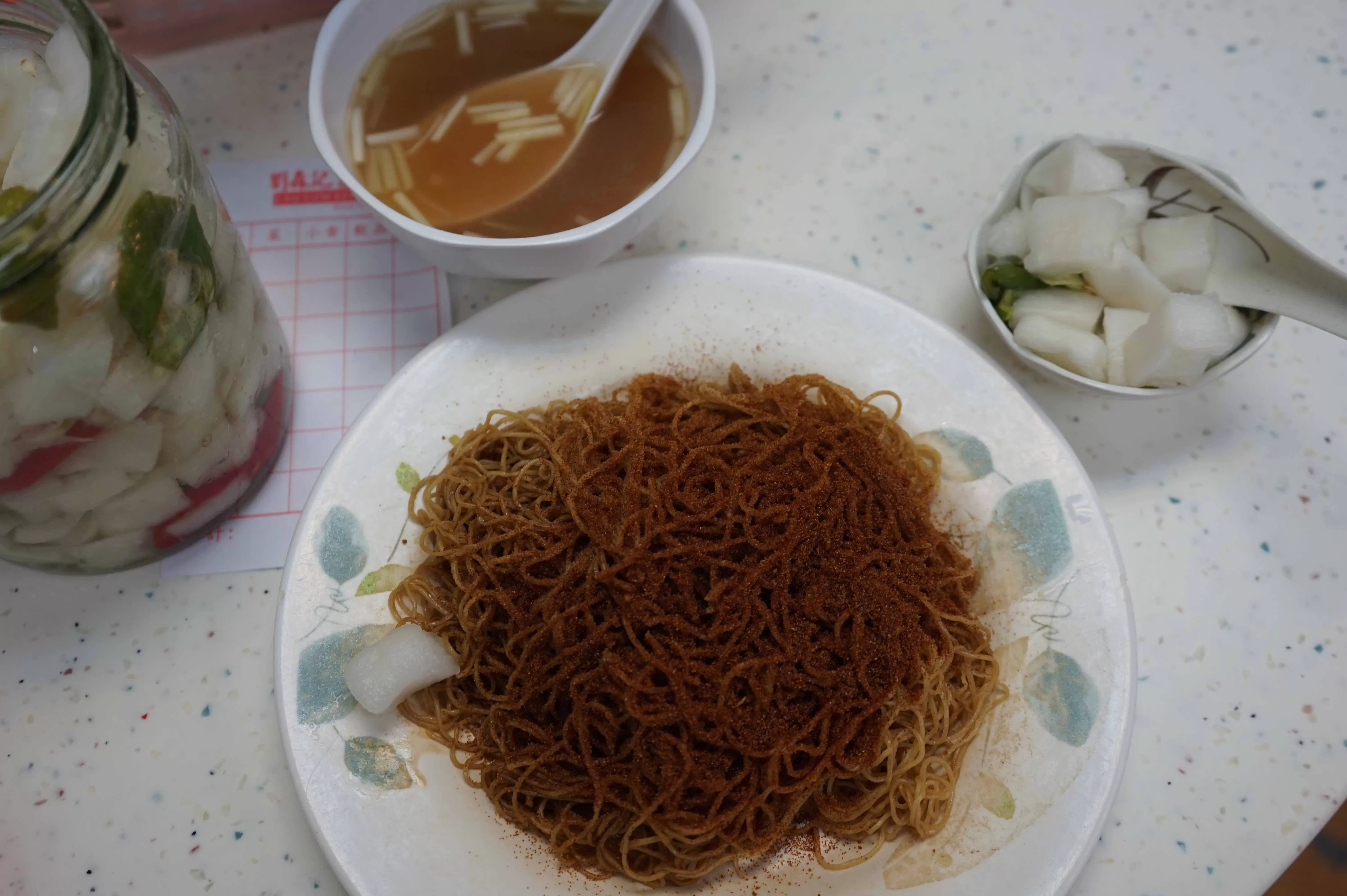 顺溜刀削面西红柿卤做法 “老巷烟火繁华”系列报道12 顺溜削面: 一口香滑 满心欢喜