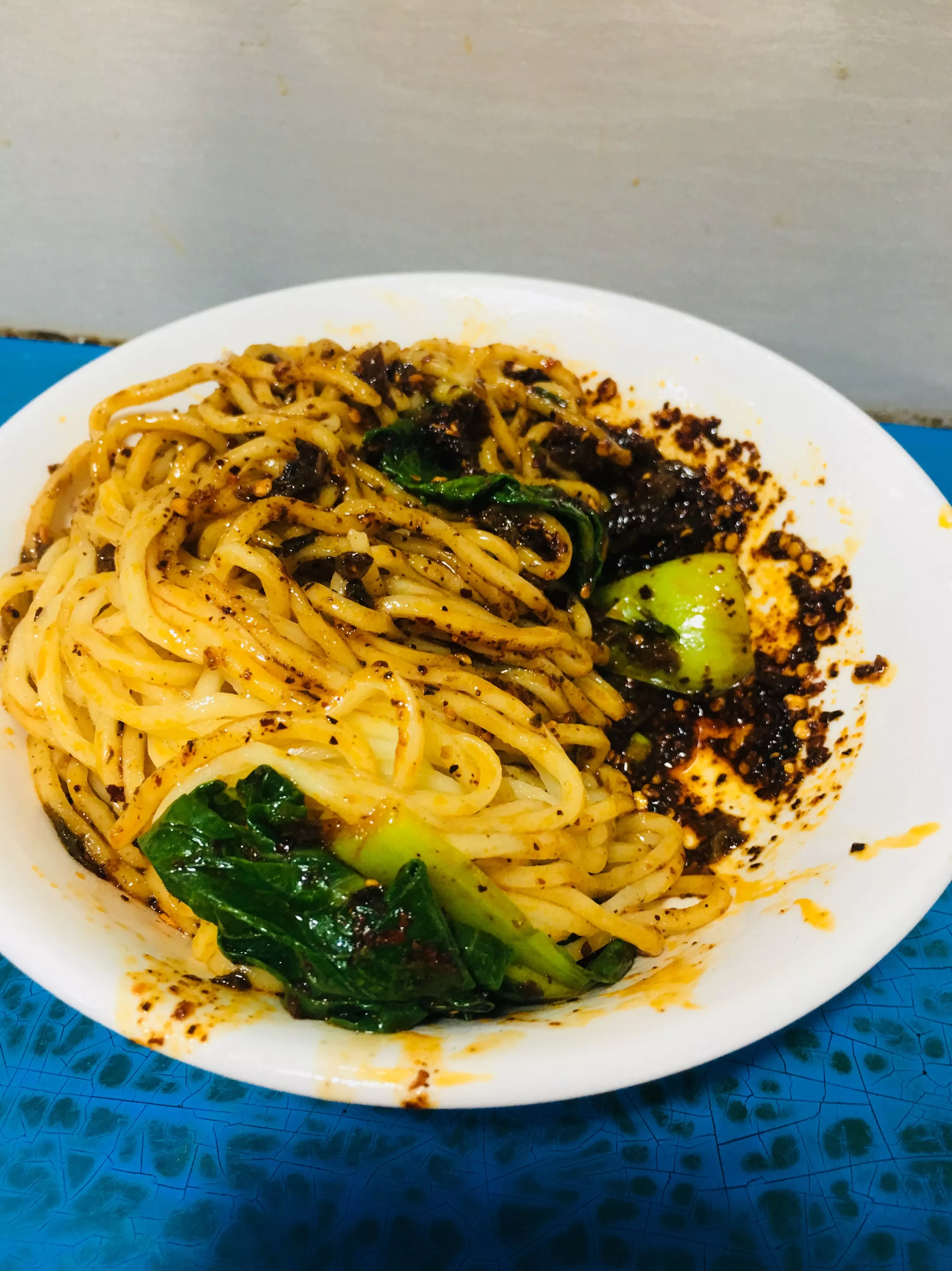 顺溜刀削面西红柿卤做法 “老巷烟火繁华”系列报道12 顺溜削面: 一口香滑 满心欢喜