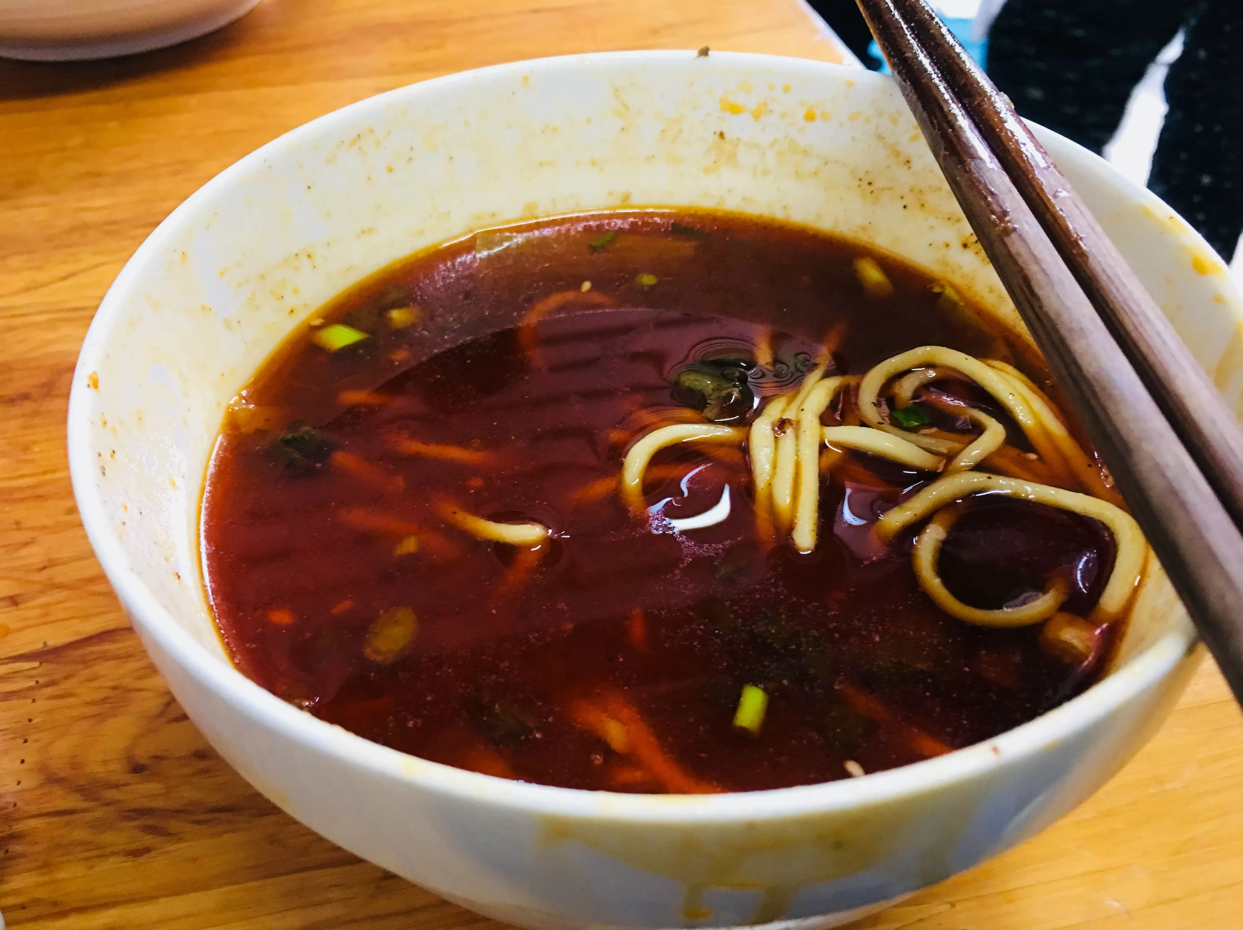 顺溜刀削面西红柿卤做法 “老巷烟火繁华”系列报道12 顺溜削面: 一口香滑 满心欢喜