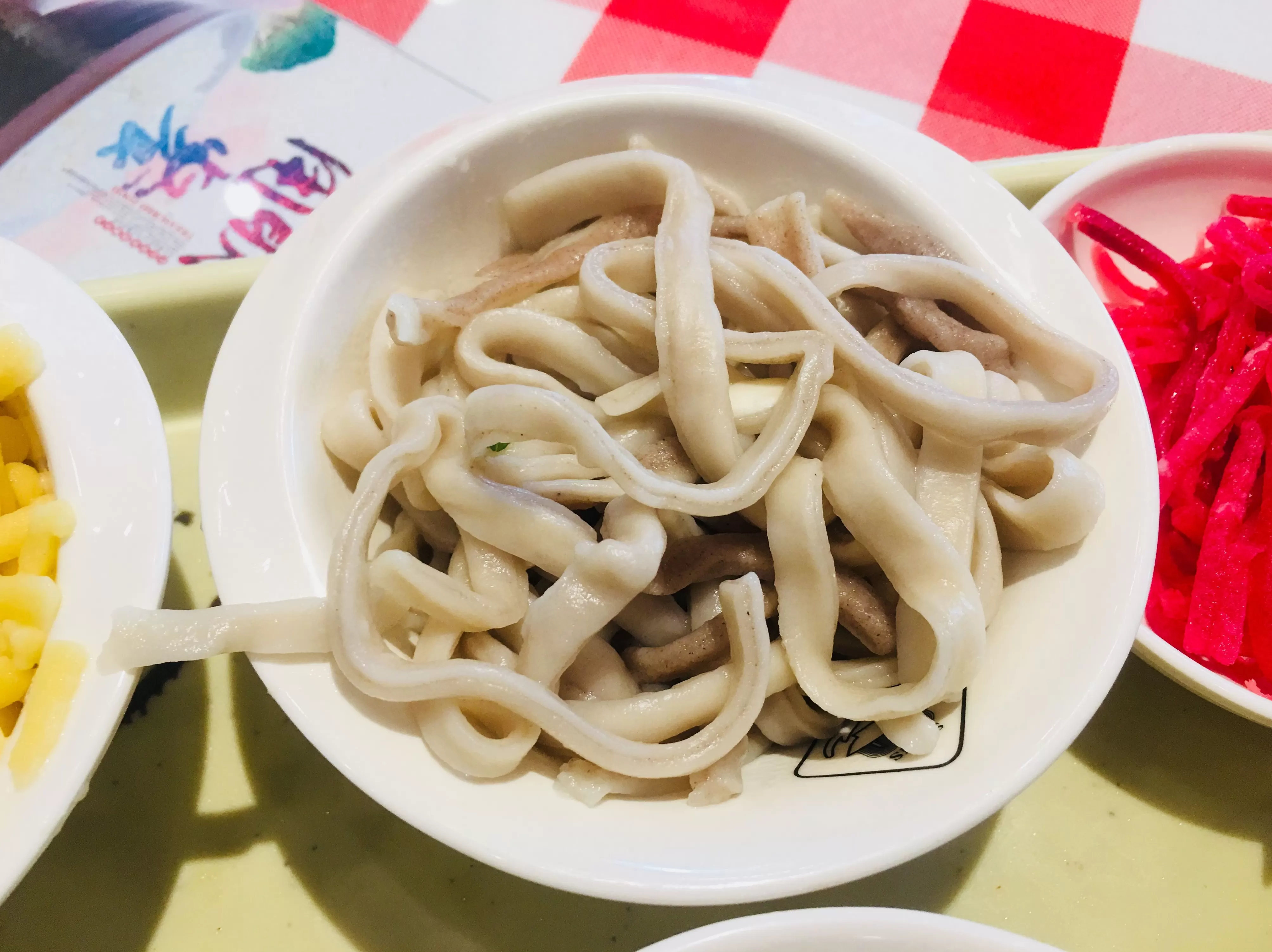 顺溜刀削面西红柿卤做法 “老巷烟火繁华”系列报道12 顺溜削面: 一口香滑 满心欢喜