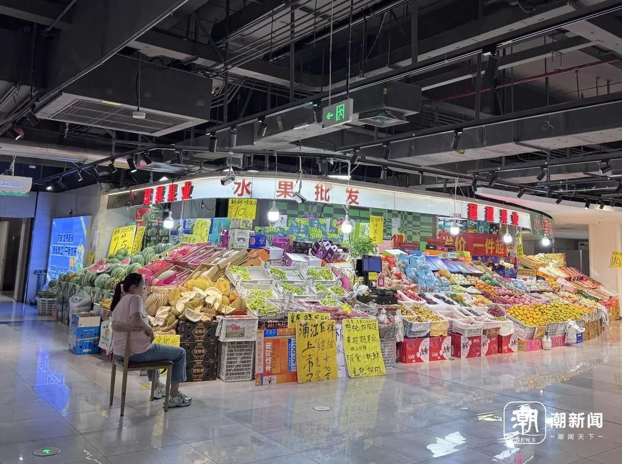 天台县蜜雪冰城饮品店 杭州蜜雪冰城多家门店4元柠檬水断货,店员:进货靠抢