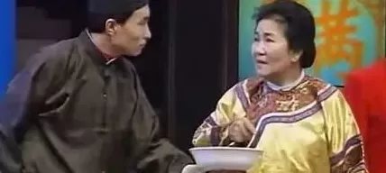 饮品店外适合的小品 请欣赏小品——《打工奇遇》一代人的集体记忆(诚信篇)