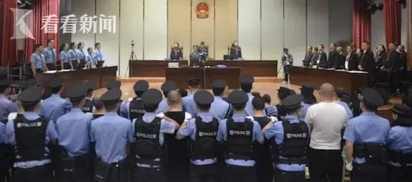 云南汗蒸房 云南“黑老大”8罪并罚获刑24年半 曾投资百万拍电影 云南汗蒸房 云南“黑老大”8罪并罚获刑24年半 曾投资百万拍电影