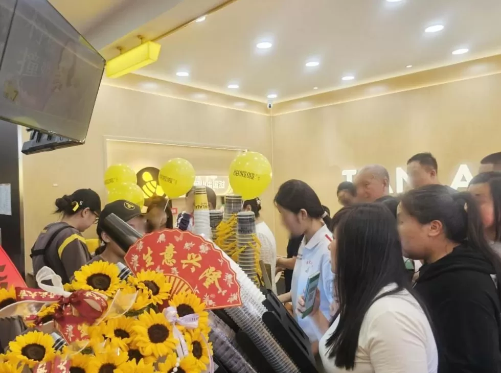 饮品店有些什么 景区门店暴增10倍,国庆饮品爆单榜新鲜出炉!