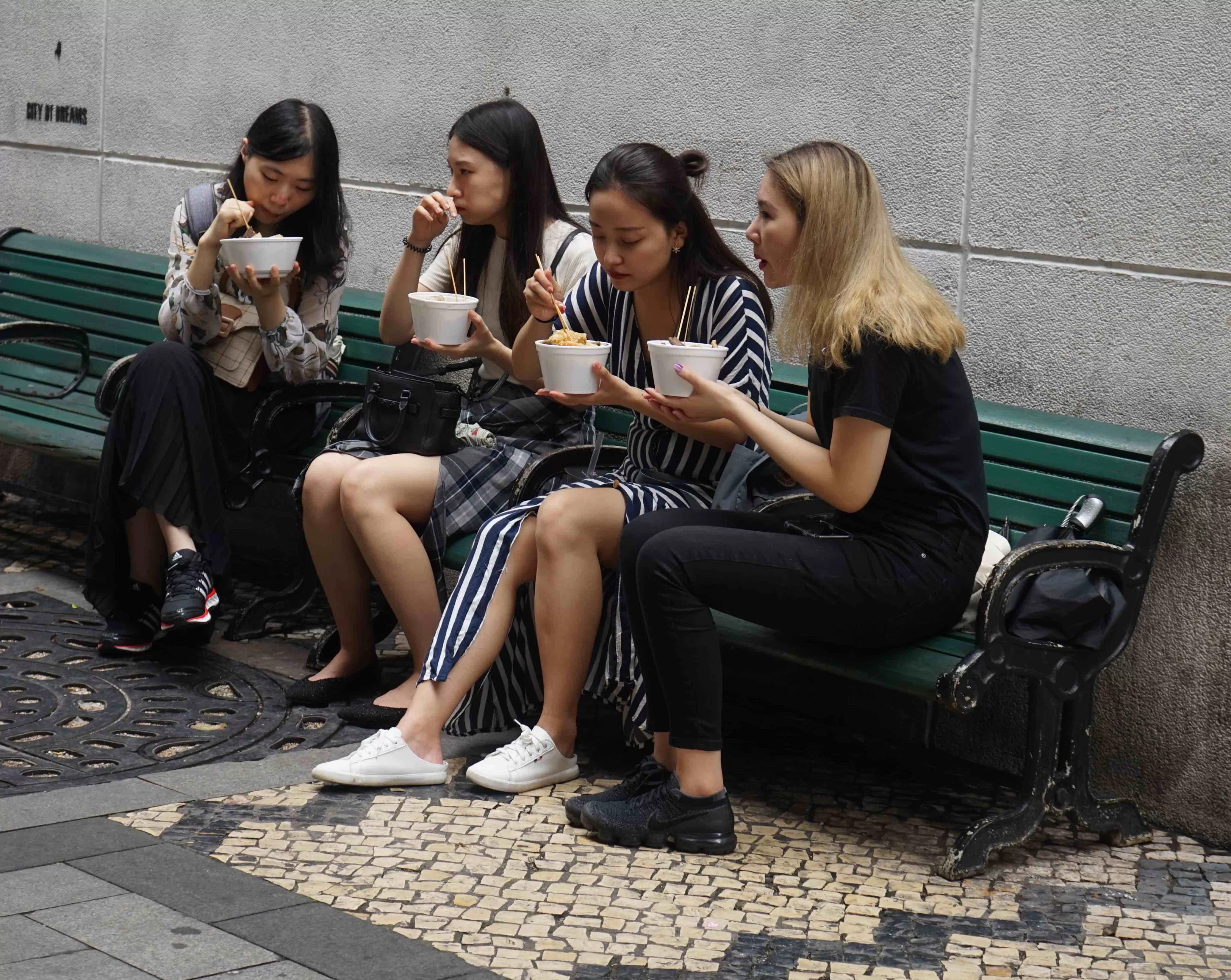 顺溜刀削面米面粥 由南向北从东到西走遍大半个中国只为去吃一碗面条