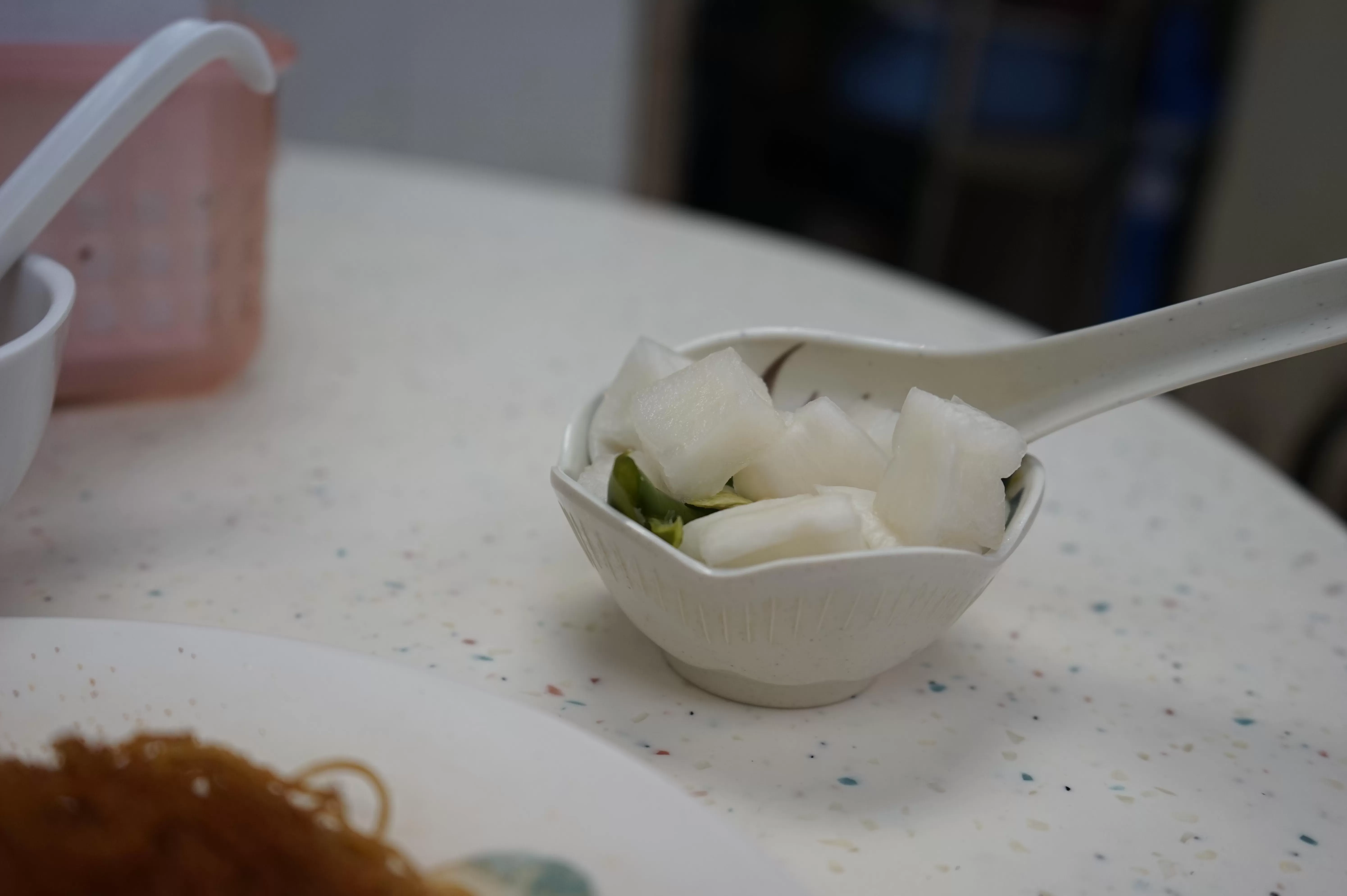 顺溜刀削面米面粥 由南向北从东到西走遍大半个中国只为去吃一碗面条