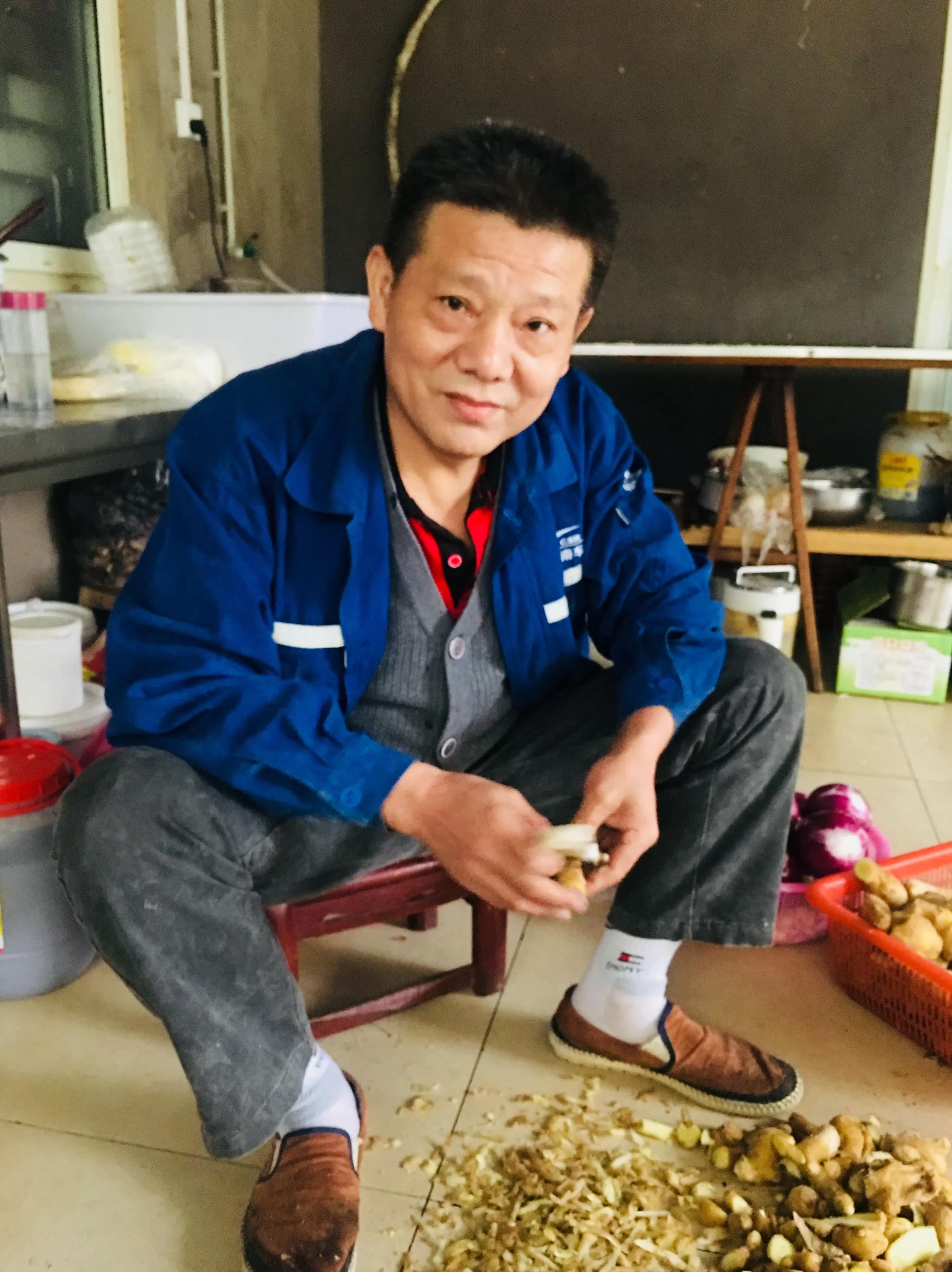 顺溜刀削面米面粥 由南向北从东到西走遍大半个中国只为去吃一碗面条