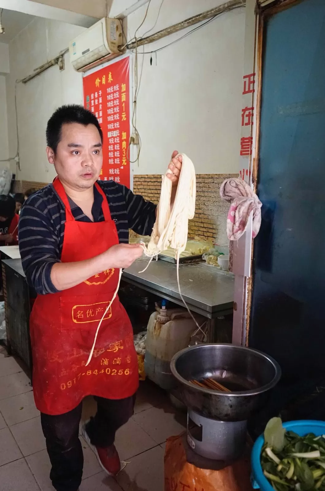 顺溜刀削面米面粥 由南向北从东到西走遍大半个中国只为去吃一碗面条