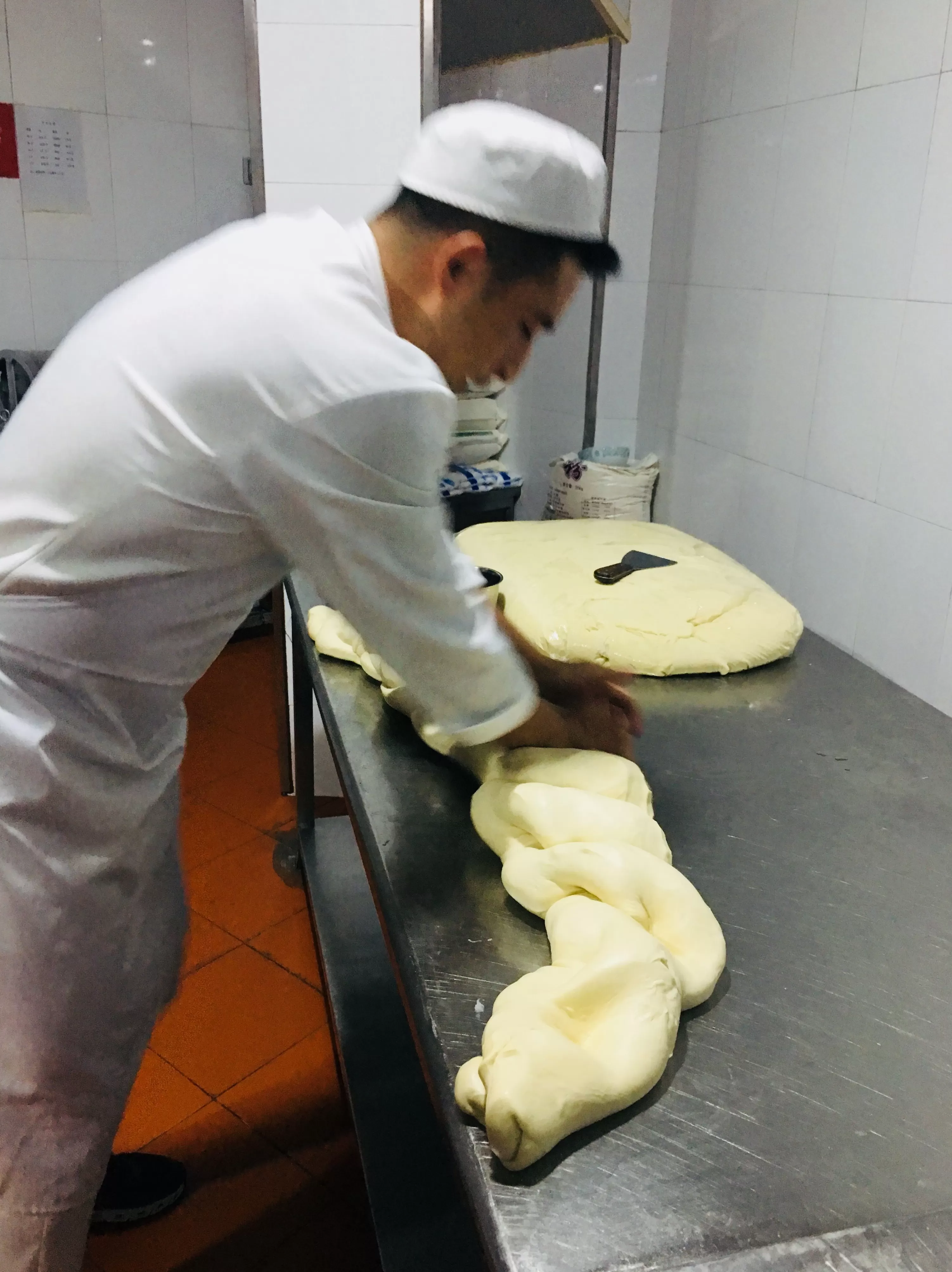 顺溜刀削面米面粥 由南向北从东到西走遍大半个中国只为去吃一碗面条