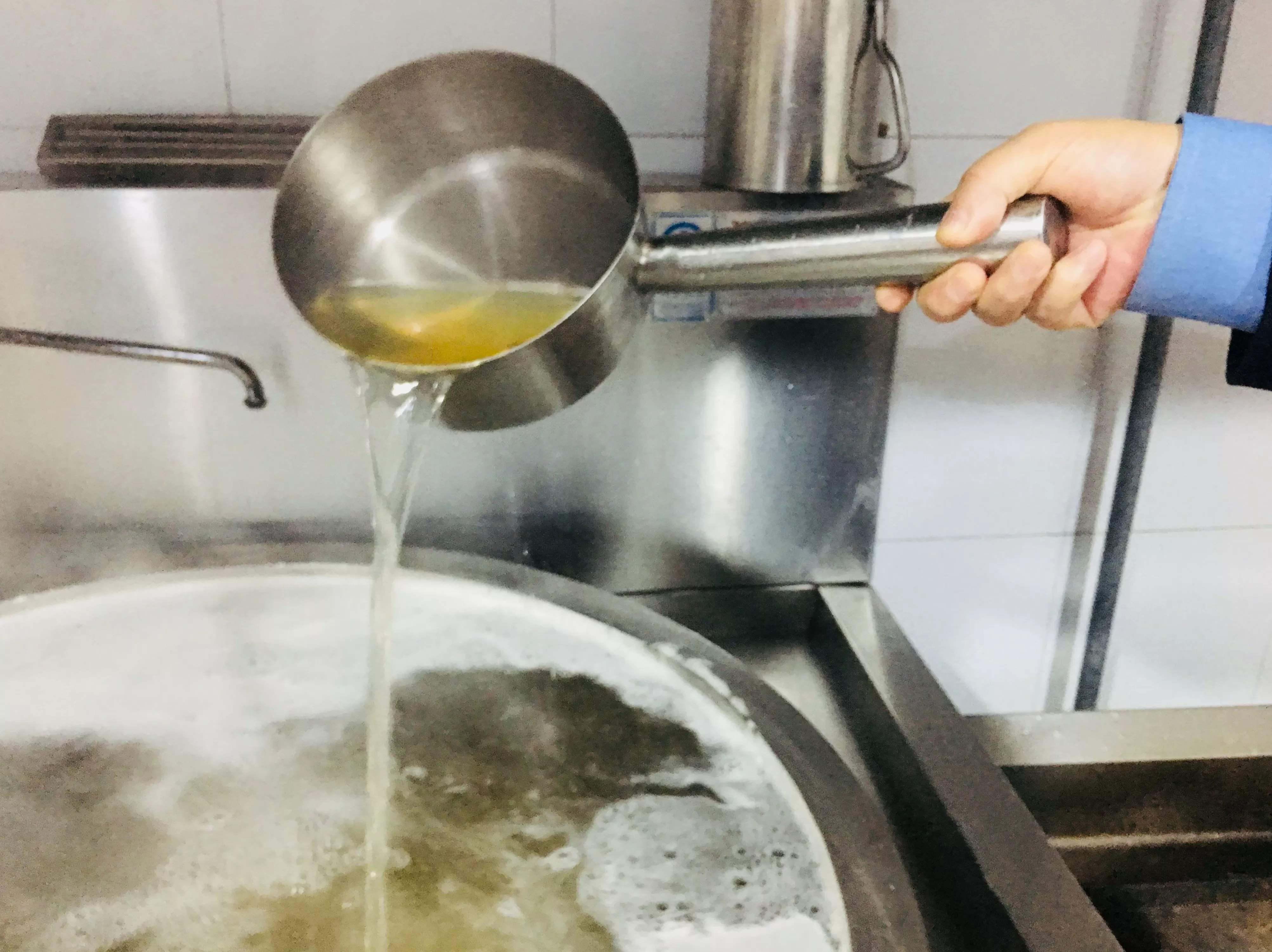 顺溜刀削面米面粥 由南向北从东到西走遍大半个中国只为去吃一碗面条