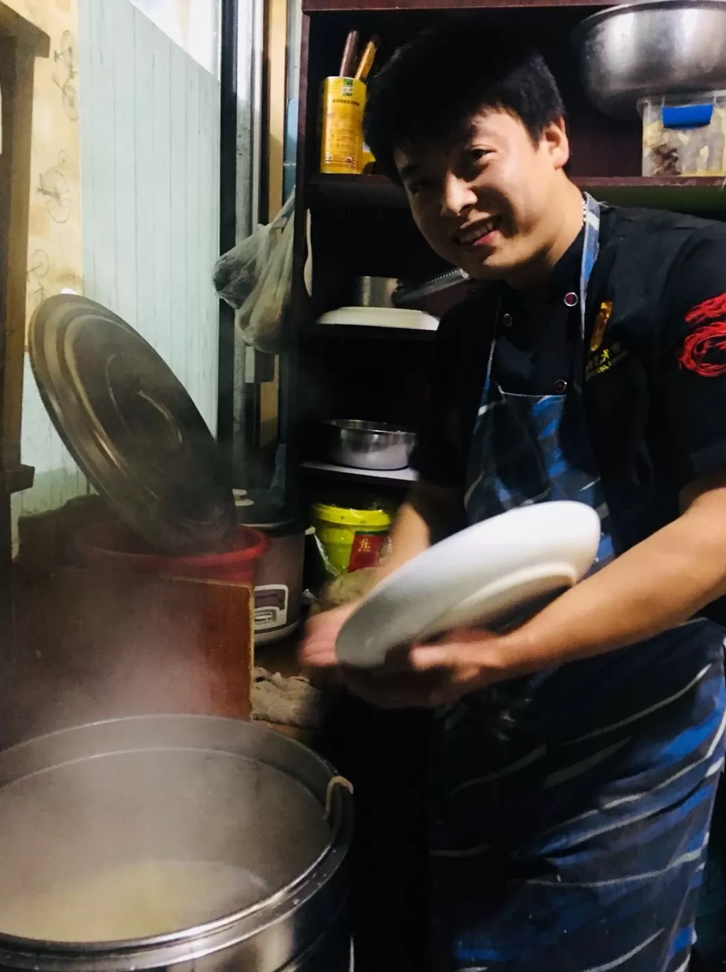 顺溜刀削面米面粥 由南向北从东到西走遍大半个中国只为去吃一碗面条