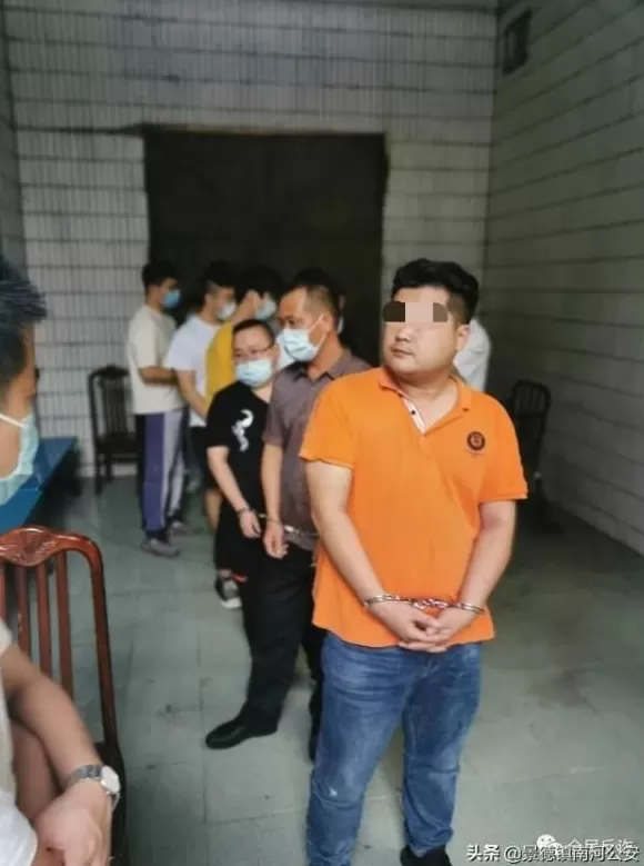 hj男装代理 营收靠加盟,生产靠代工,潮宏基“带病”冲刺H股?