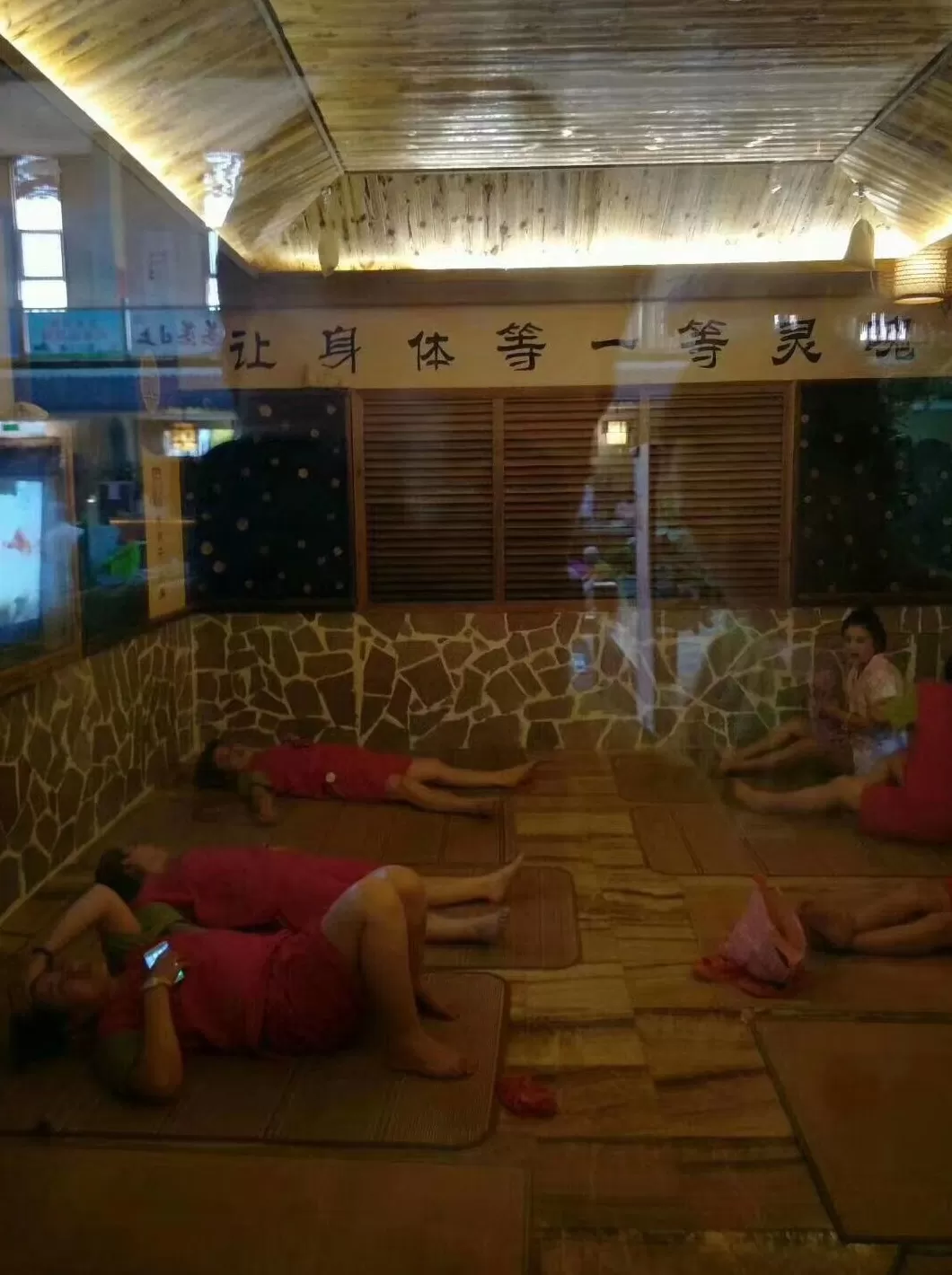 汗蒸是什么样的 汗蒸房功效,汗蒸之前准备,汗蒸适宜人群,各种问题解答