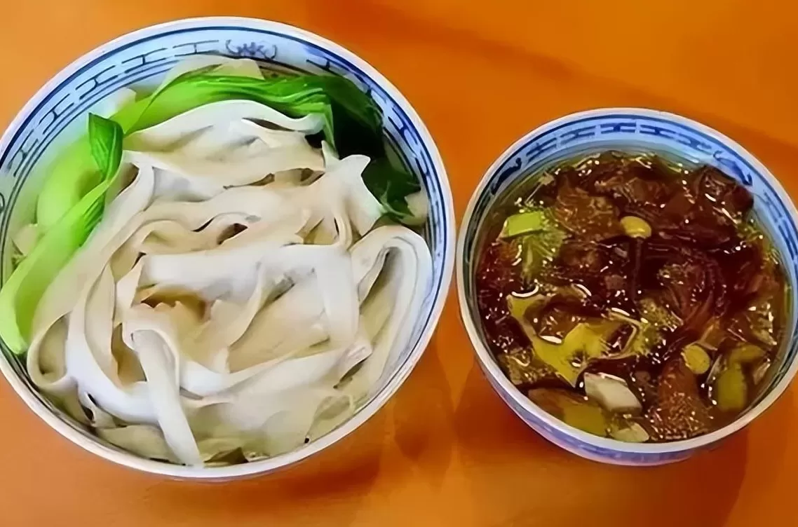 五台山顺溜刀削面 晋享美味 送你一份“大同刀削面攻略”