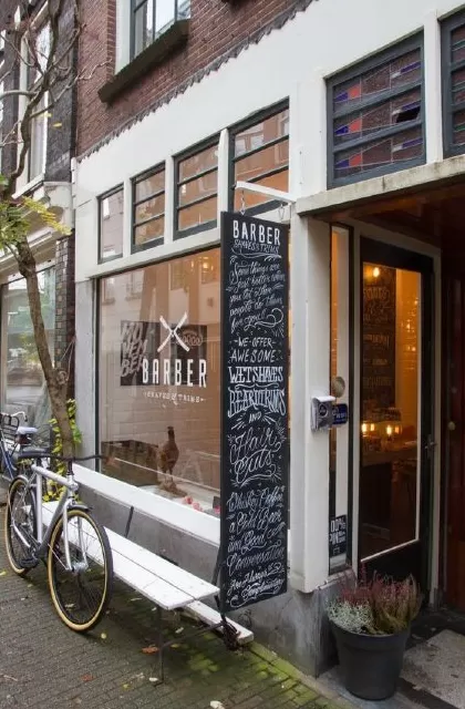 饮品店门头图片 「奶茶咖啡店门头实景」有料又有趣,抓取年轻消费者注意力