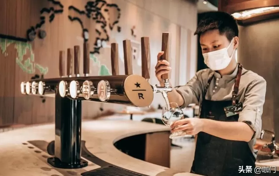 饮品店长工作经历 门店破5000家,15小时晋升1位店经理!星巴克是怎么培养人的?