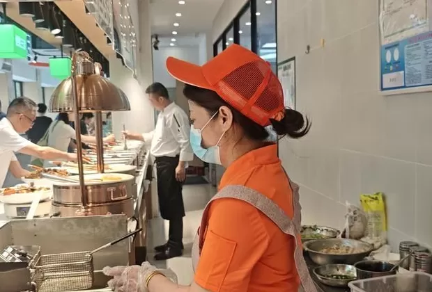 饮品店是什么意思 为什么现在的茶饮店,特别是街边档口门店,不太注重背景音乐?
