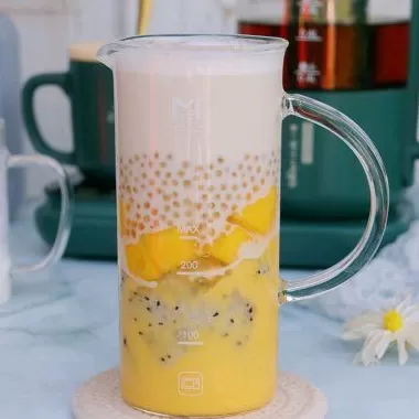 奶茶店芒果饮品怎么做 高颜值奶茶在家做-芒果多多西米露奶盖茶