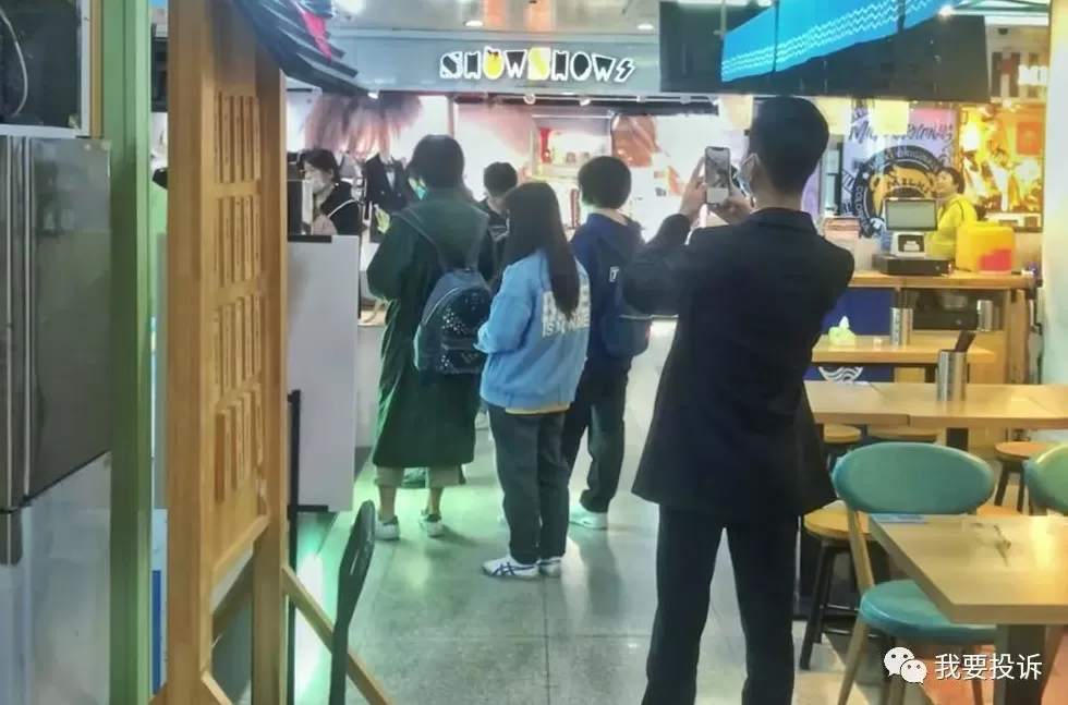 饮品店怎么雇人 排队4小时,才给40元!“网红奶茶店”雇人内幕曝光,竟然不是为了拉顾客?