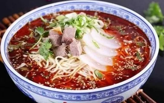 顺溜刀削面热量 我国五大面条,第3碗号称“热量炸弹”,而第5碗却是减肥者的福音