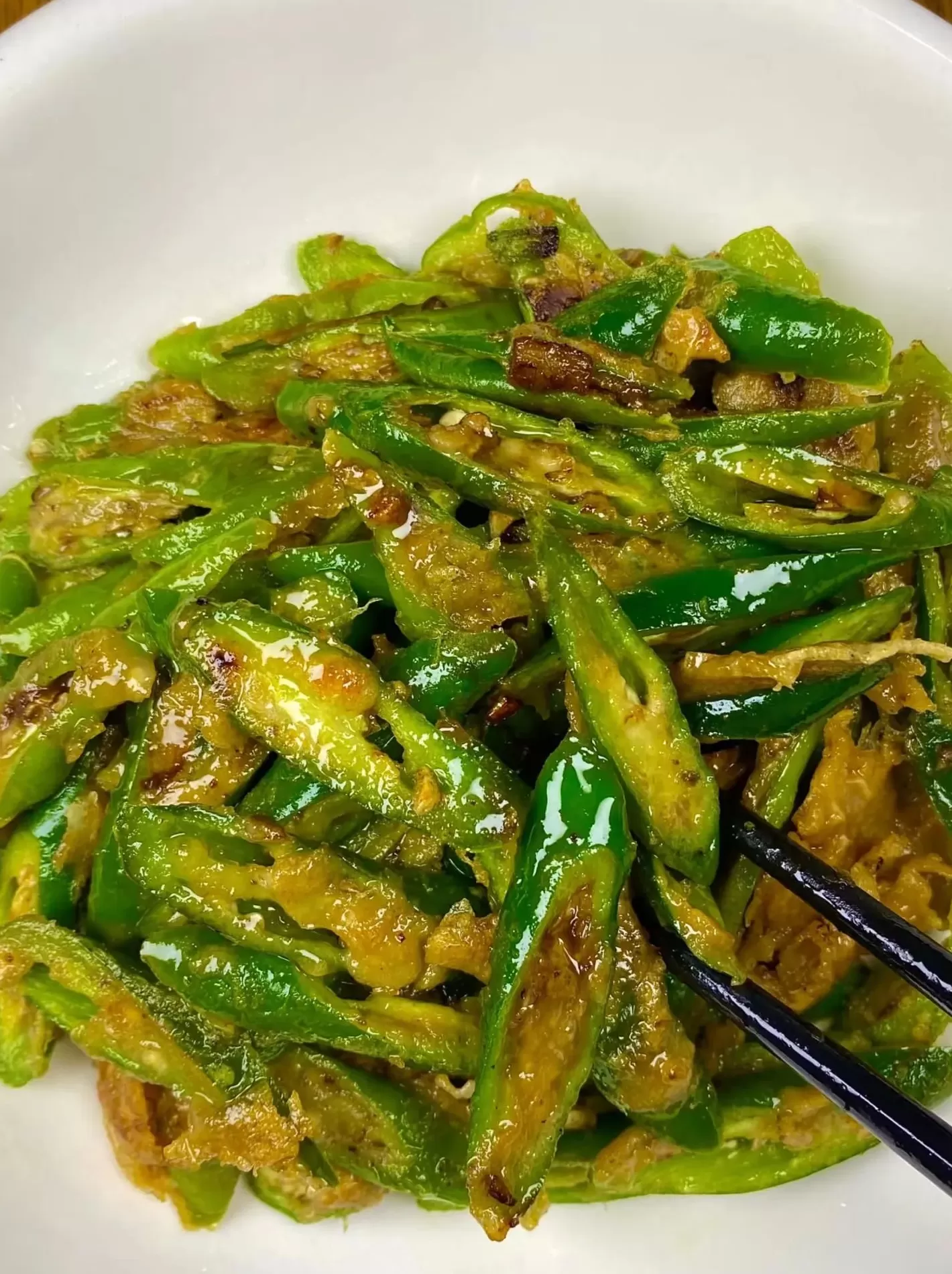 疯狂炒蛋怎么做 为了自证没有预制菜,西贝筱面村厨房疯狂炒鸡蛋😀