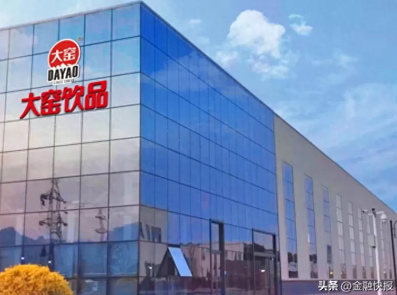 饮品店优势 大窑饮品凭“1+2+N”战略与供应链优势，领跑饮料市场
