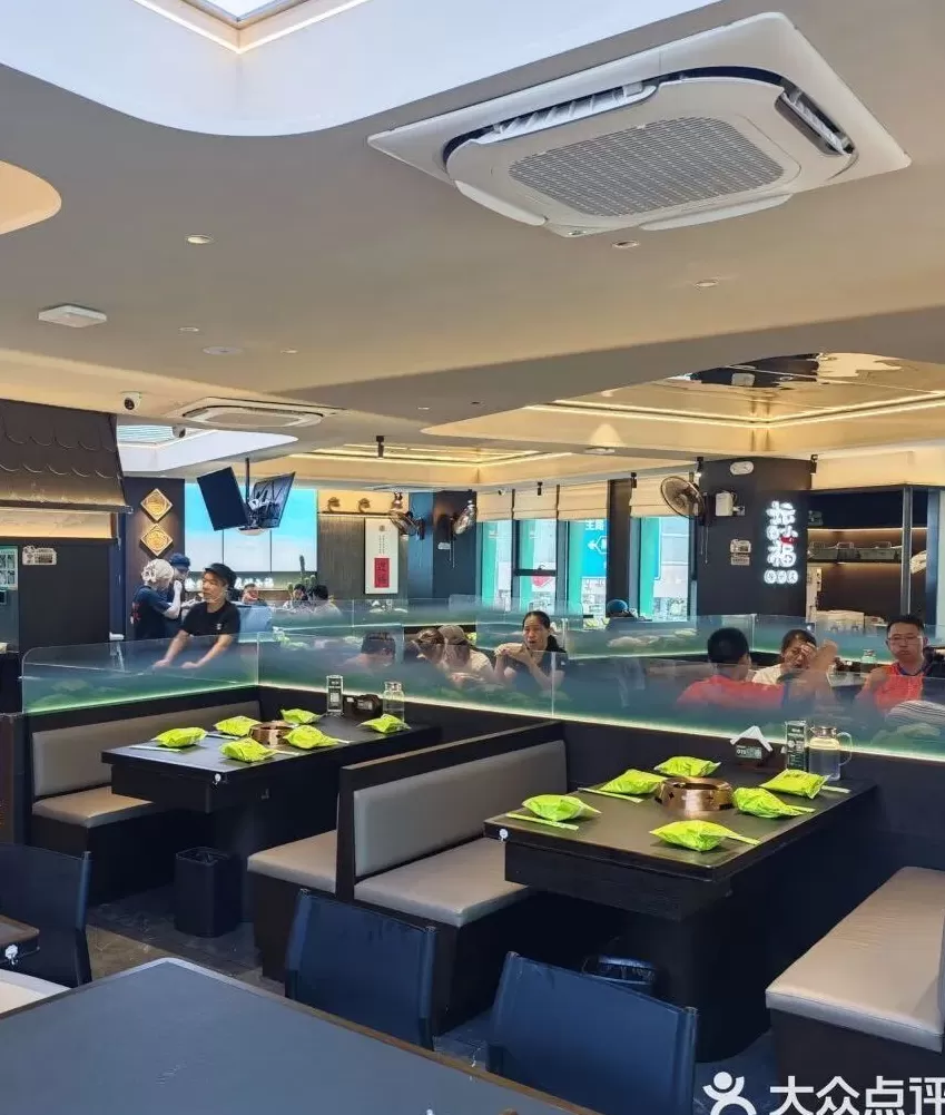 饮品店平面布局图 卷不卷,云南高中地理这道题,看奶茶店布局,回答6-9题,你会吗