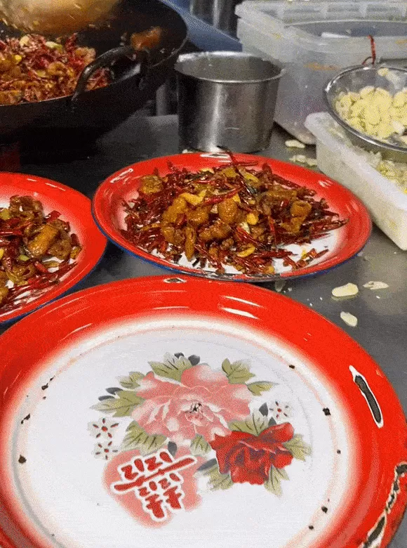 饮品店平面布局图 卷不卷,云南高中地理这道题,看奶茶店布局,回答6-9题,你会吗