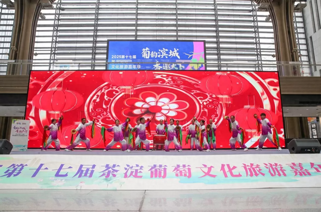 饮品店地推活动 瓶装饮市场打响“冰柜战争”,业务员推广一台可拿到200元奖励!