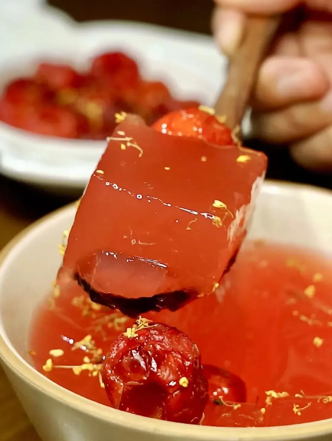 火锅店饮品展示黄瓜 做好夏天的小火锅“冒菜”,有色有香又有味