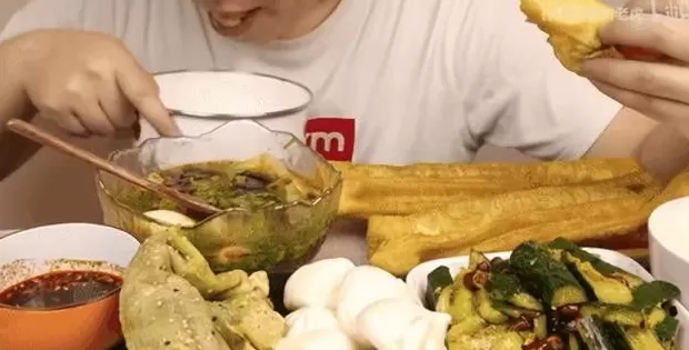 疯狂抄手是啥 摩天·活力城:撩人心弦的迷人夜景