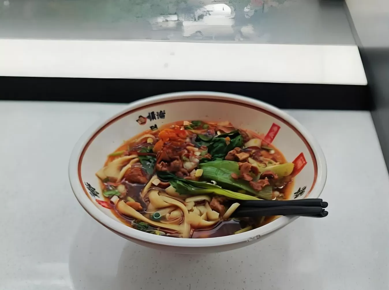 顺溜刀削面的猪肉面卤怎么做 “老巷烟火繁华”系列报道12 顺溜削面: 一口香滑 满心欢喜