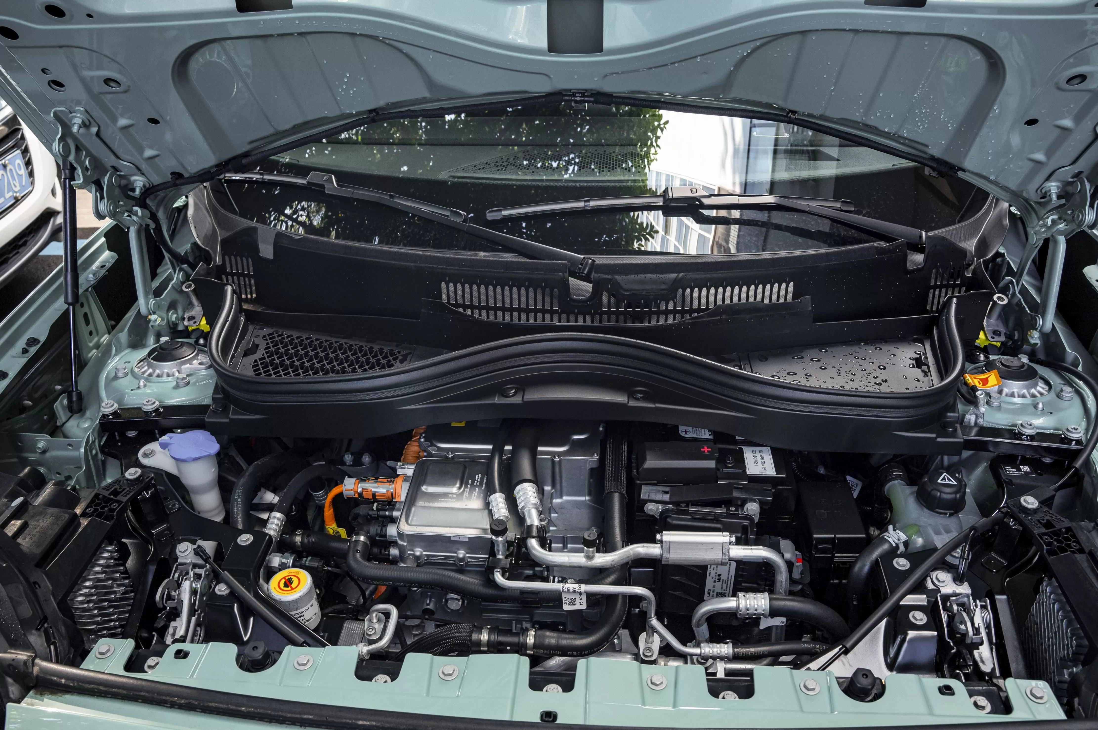 电动汽车代理多款车型 新车 限时价2389万元,电动MINI ACEMAN“盛装舞步”限定套装发布