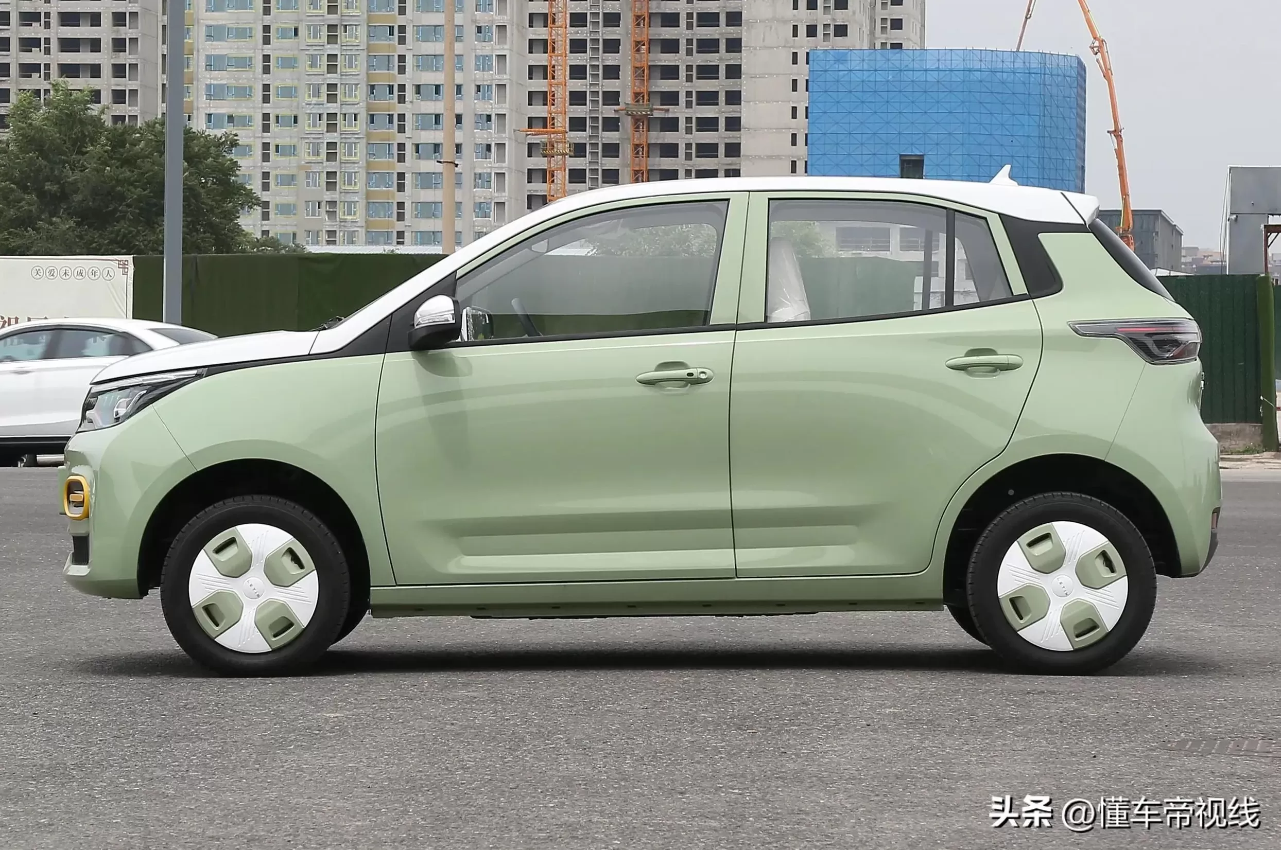 雷丁芒果电动汽车代理 新车|定位微型纯电动车,雷丁芒果Pro出口柬埔寨,国内398万起