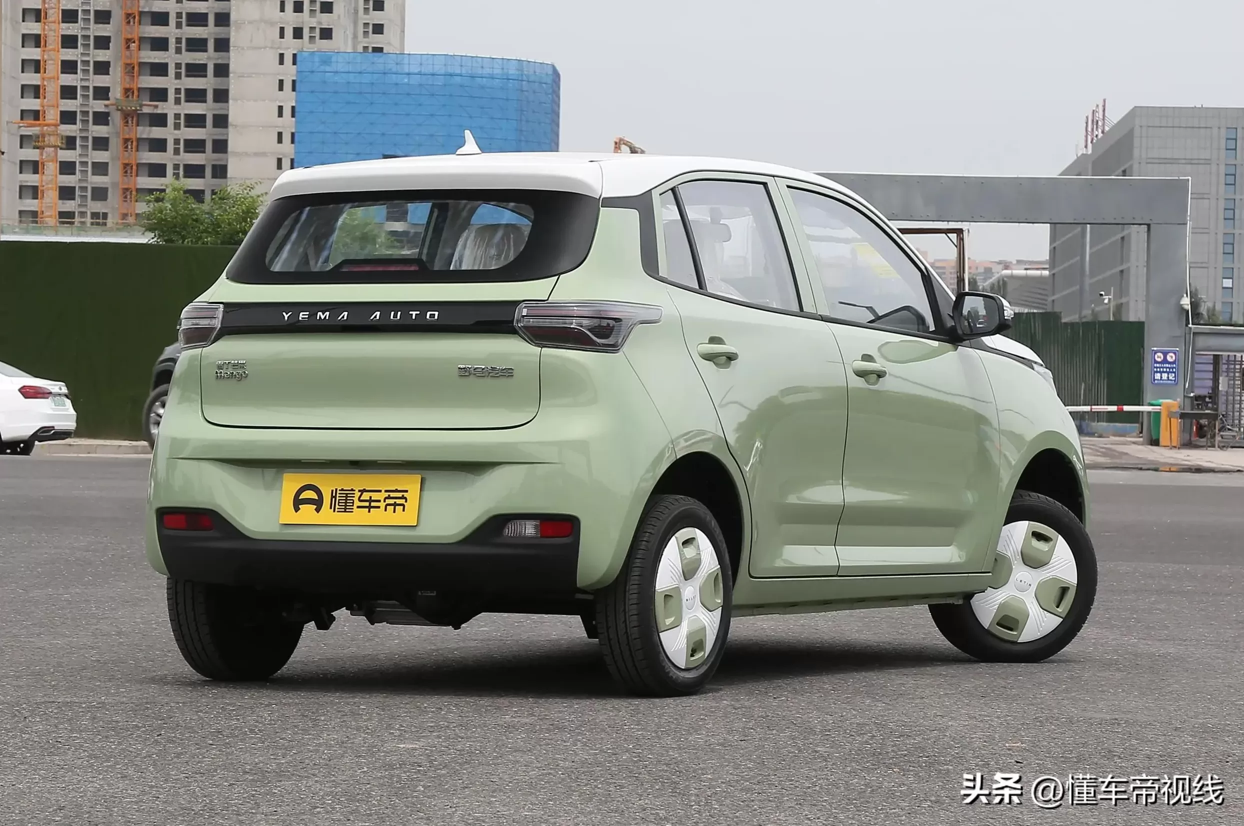 雷丁芒果电动汽车代理 新车|定位微型纯电动车,雷丁芒果Pro出口柬埔寨,国内398万起