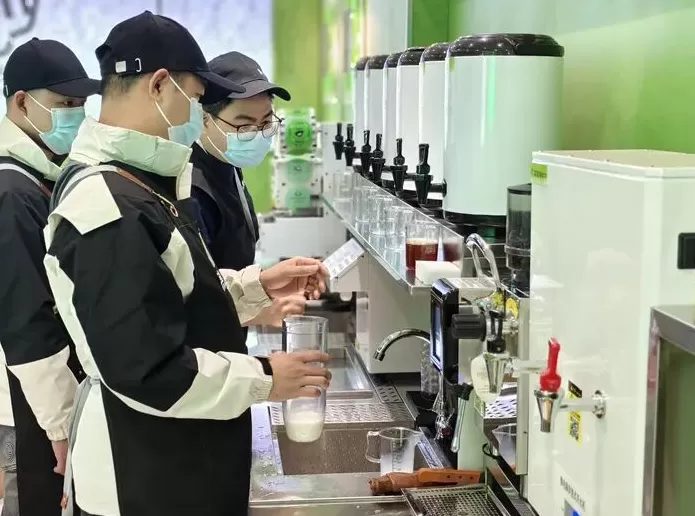 饮品店的位置 国庆最火奶茶店出炉?3天卖94万,增长2800%