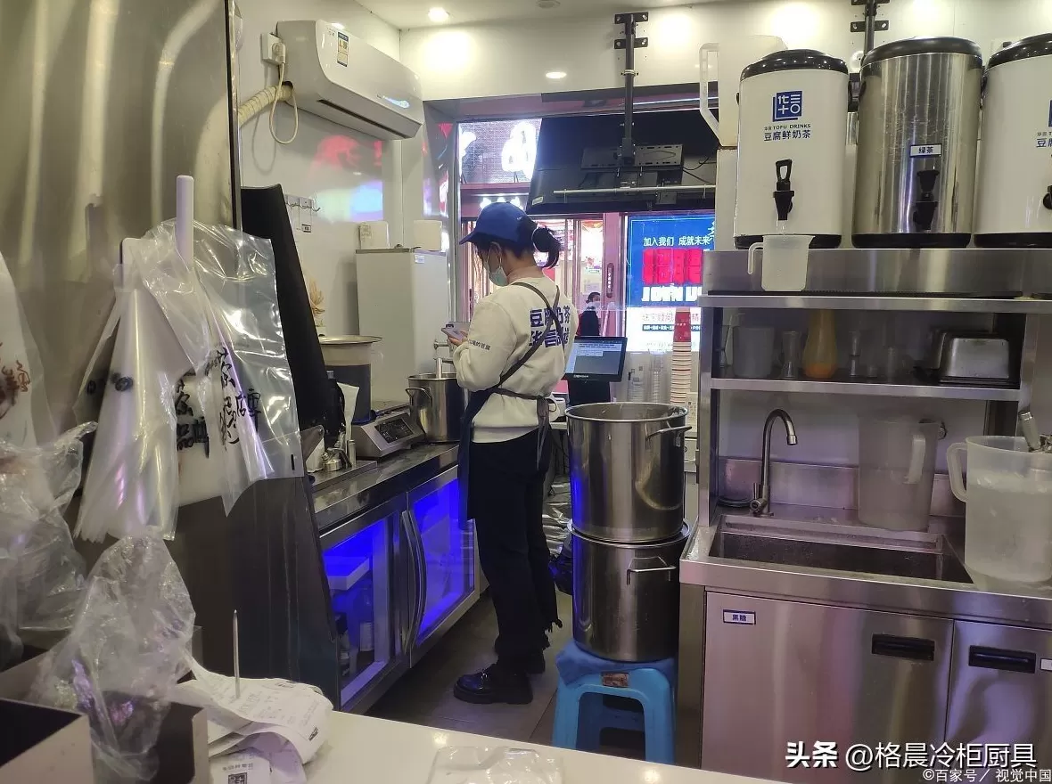 饮品店操作台尺寸 有了院子,一定要做一个操作台。