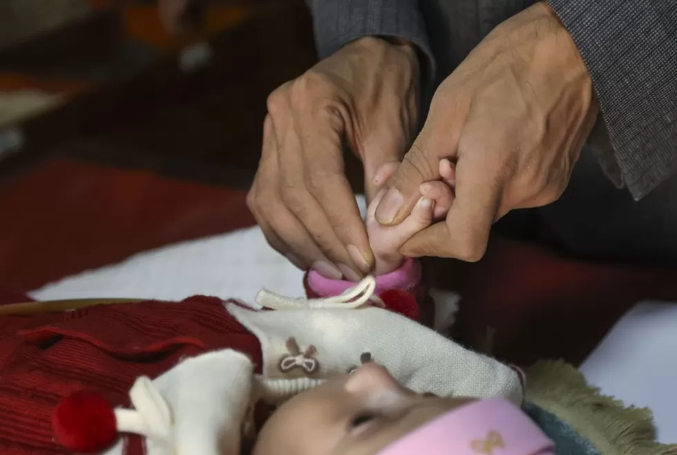 创办校园饮品店计划任务书600字 文化中国行·匠心记丨自治区周年庆系列之和田药茶:药食同源香丝路