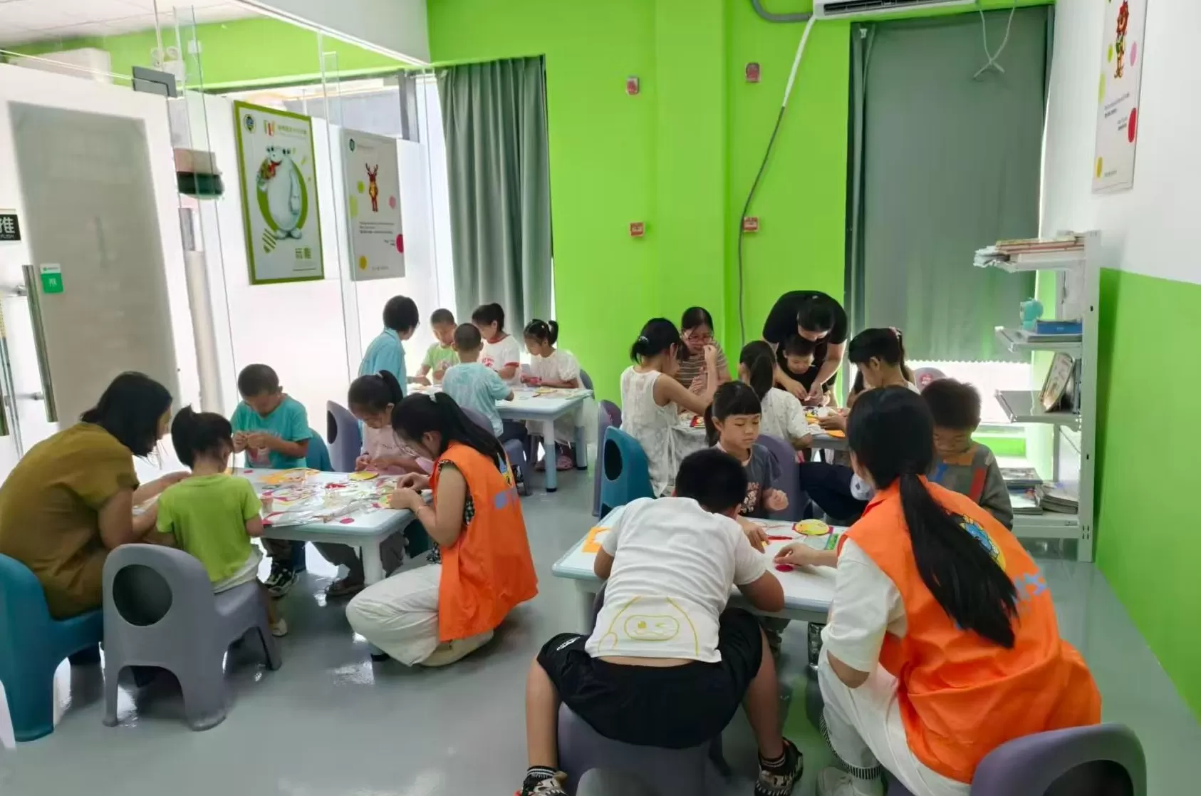 饮品店需要什么 实体店创业选什么好?别再跟风开餐饮!这项目刚需稳,新手也能做